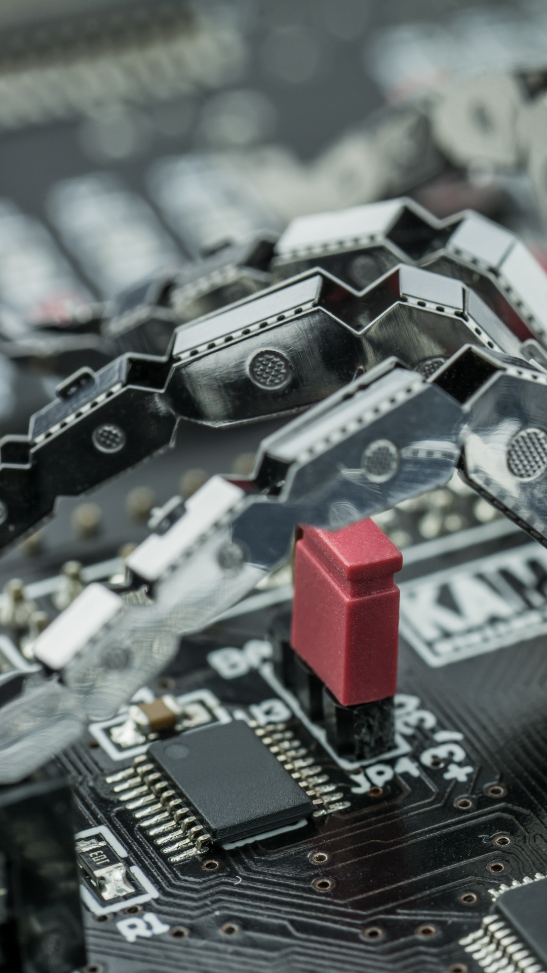 Обои кибервойна, Вирус-вымогатель, вредоносная программа, электроника, материнская плата в разрешении 1080x1920