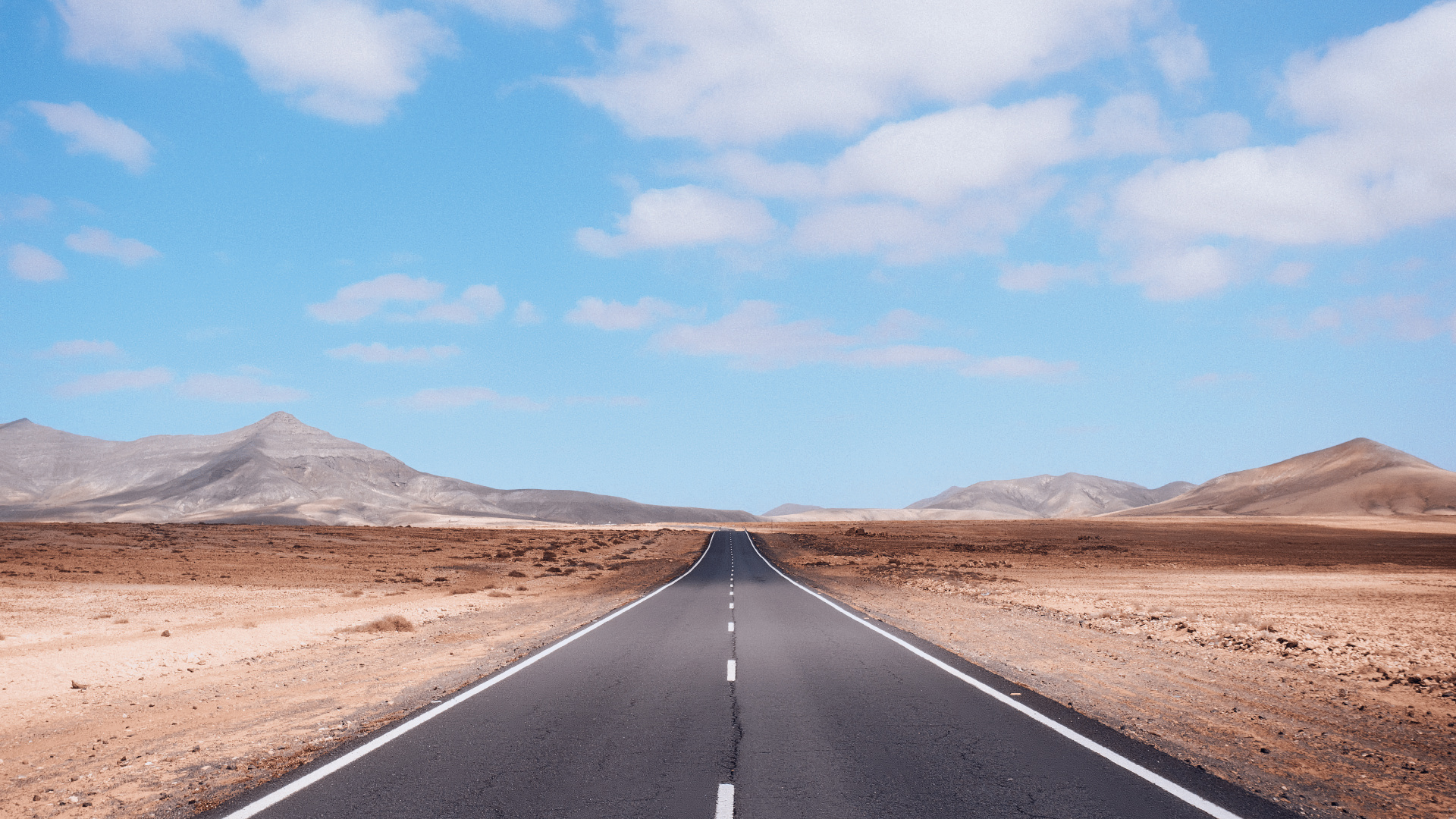 Обои дорога, облако, дорожное покрытие, асфальт, природный ландшафт в разрешении 1920x1080