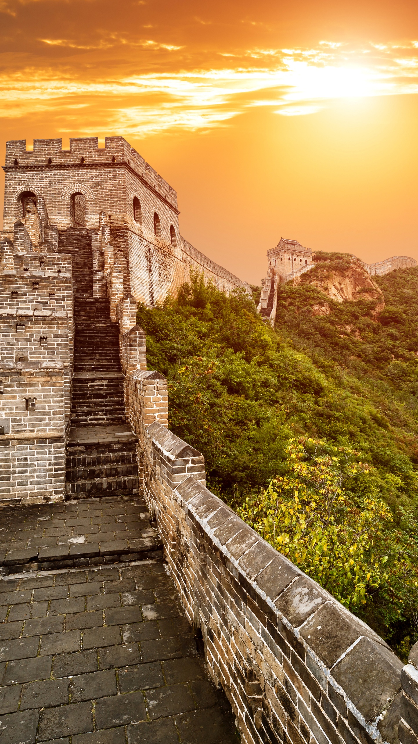 Обои великая Китайская стена, ориентир, фортификация, археологический памятник, историческое место в разрешении 1440x2560