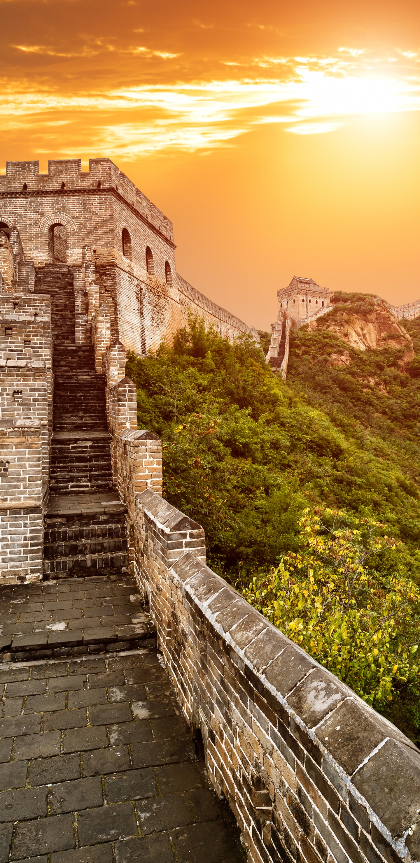 Обои великая Китайская стена, ориентир, фортификация, археологический памятник, историческое место в разрешении 1440x2960