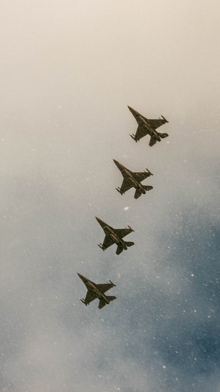 Обои самолет, атмосфера, воздушные силы, облако, Воздушный Фестиваль Борнмут в разрешении 750x1334