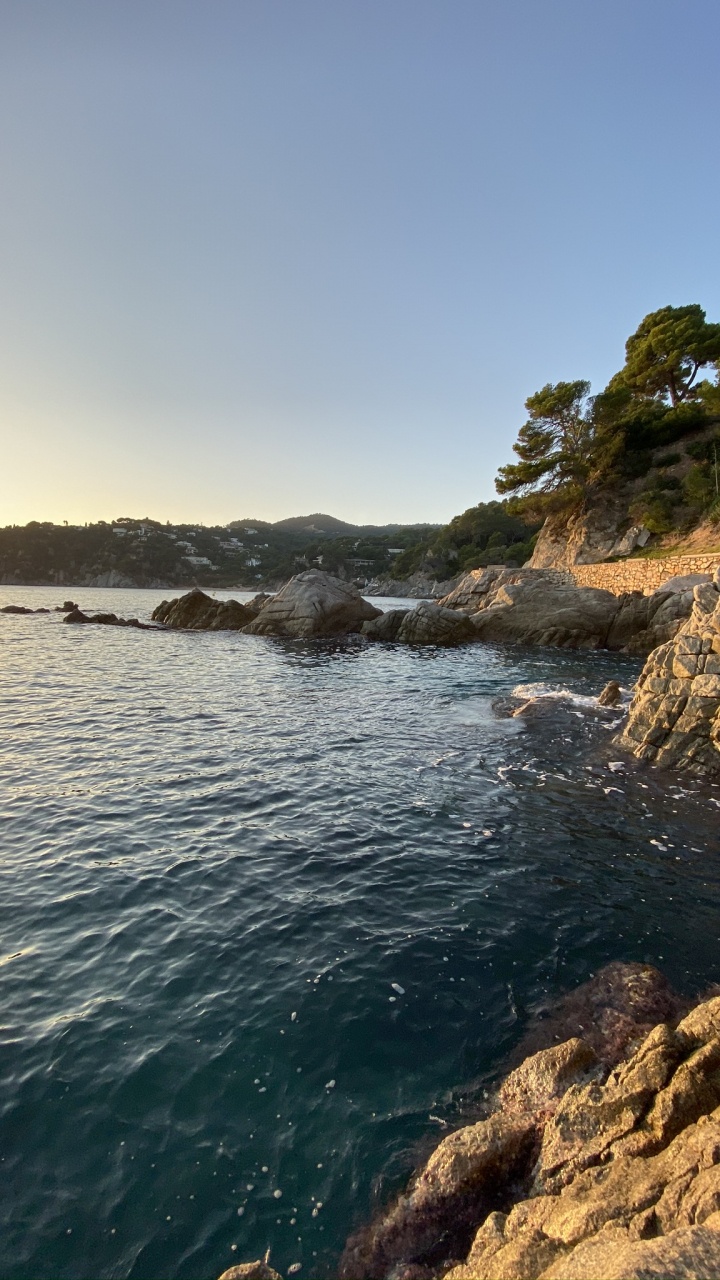 Обои море, побережье, рок, Банк, местность в разрешении 720x1280