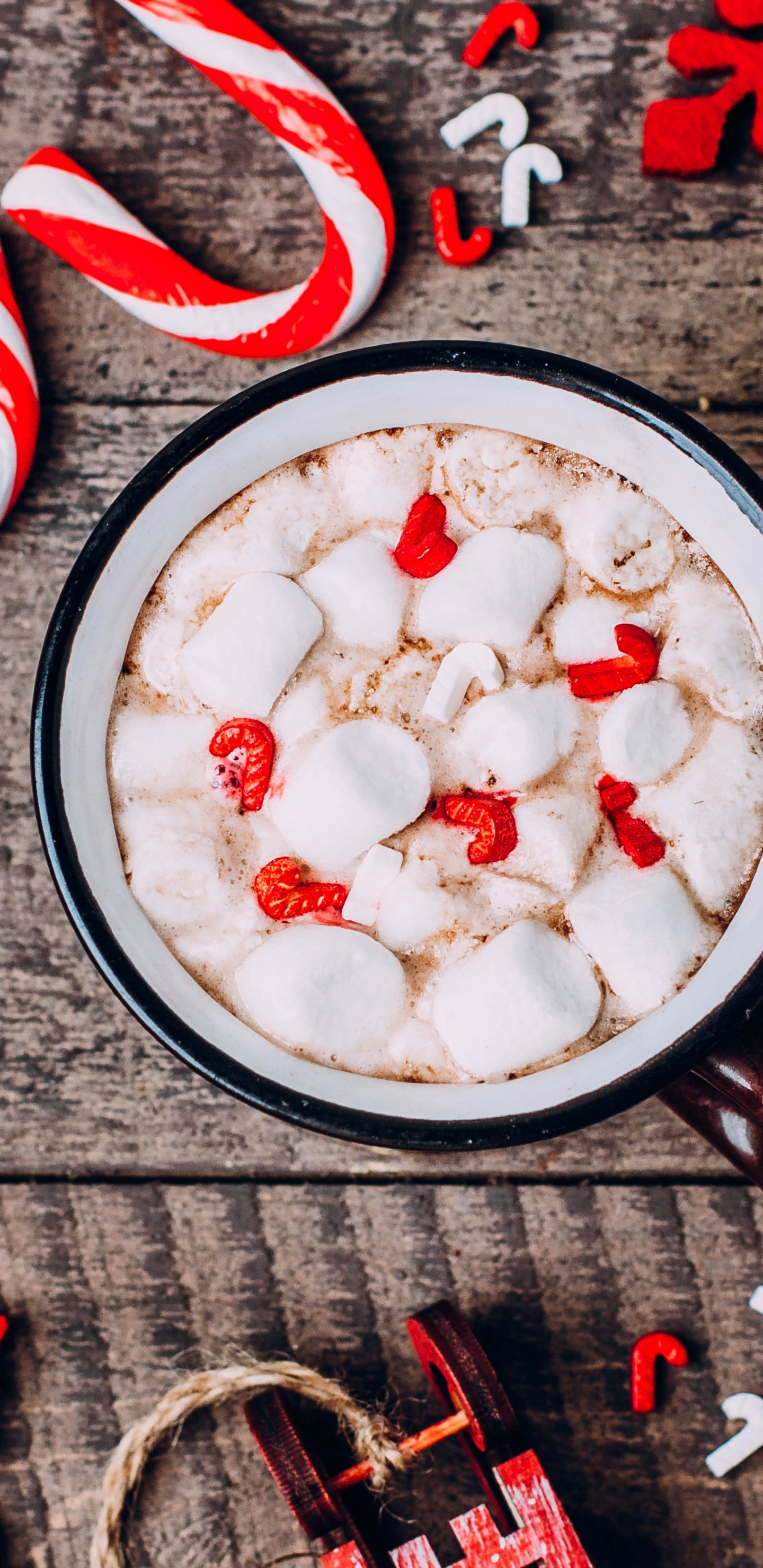 Обои рождественская шоколадная чашка, горячий шоколад, кофе, завтрак, сливочный горячий шоколад в разрешении 1440x2960