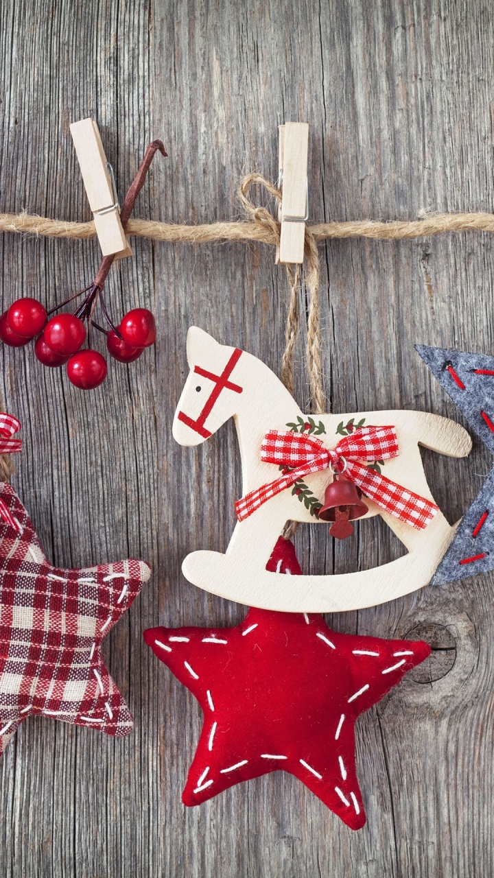 Обои Рождественские украшения, Рождественский день, праздник, рождественский орнамент, декор в разрешении 720x1280