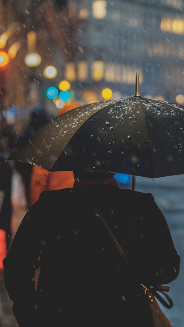 Обои дождь, погода, зонтик, городской район, ночь в разрешении 750x1334