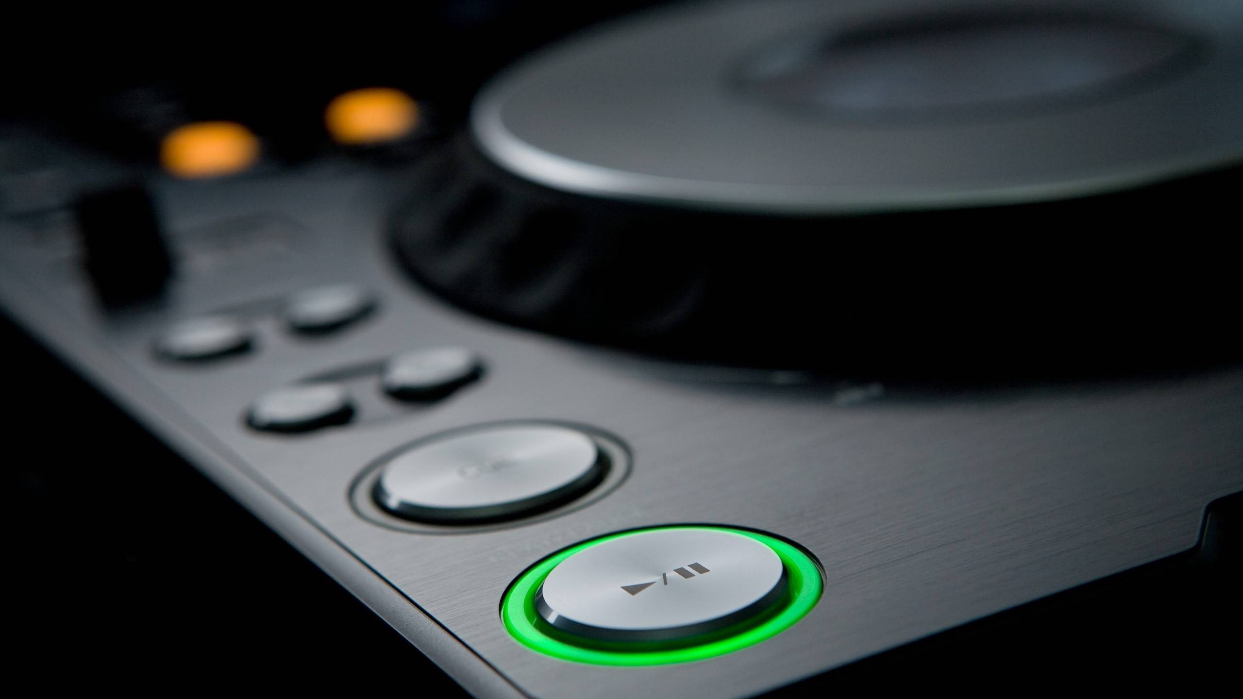 Обои Пионер диджей, корпорация Pioneer, DJ контроллер, электроника, технологии в разрешении 2560x1440