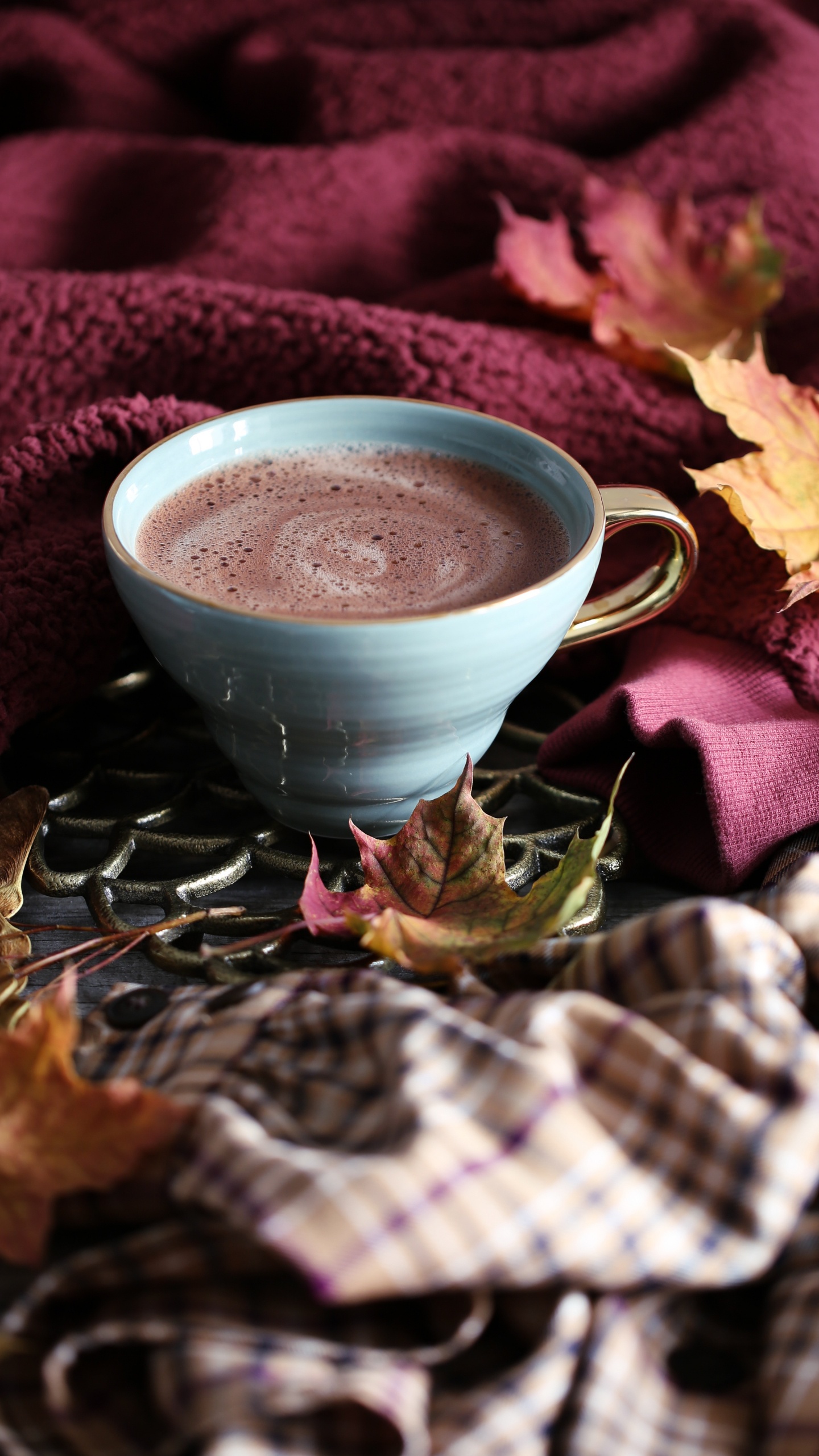 Обои осень, безалкогольный напиток, турецкий кофе, чайная чашка, напиток в разрешении 1440x2560