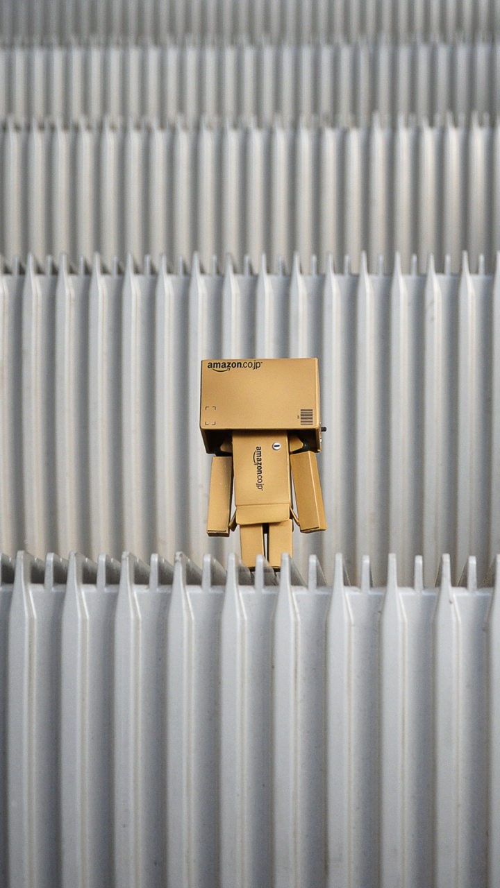 Обои danbo, металл, сталь, робот, amazoncom в разрешении 720x1280