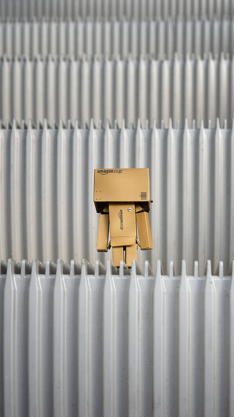 Обои danbo, металл, сталь, робот, amazoncom в разрешении 750x1334