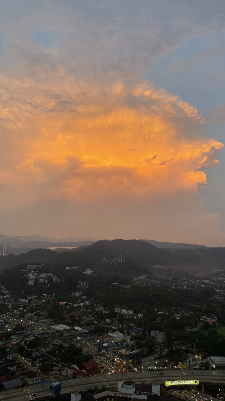 Обои облако, атмосфера, жилой район, соседство, пейзаж в разрешении 750x1334