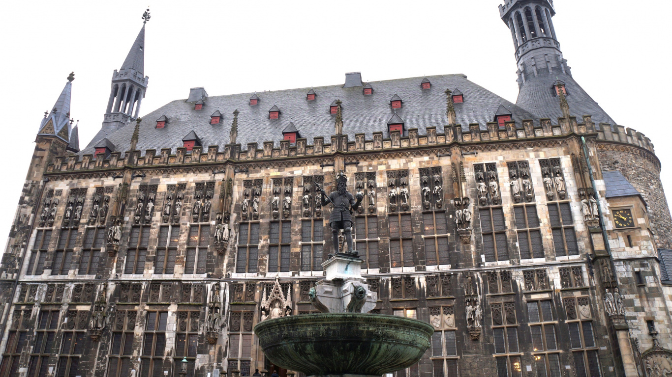 Обои мэрия, Ахенская Ратуша, Статуя Карла Великого, ориентир, здание в разрешении 1366x768