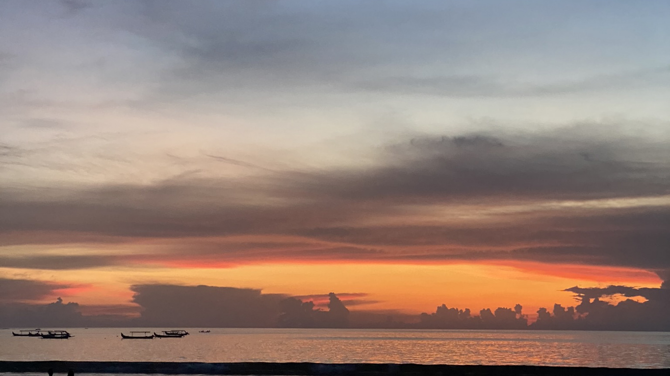 Обои вода, закат, солнечный свет, водоем, жидкость в разрешении 1366x768