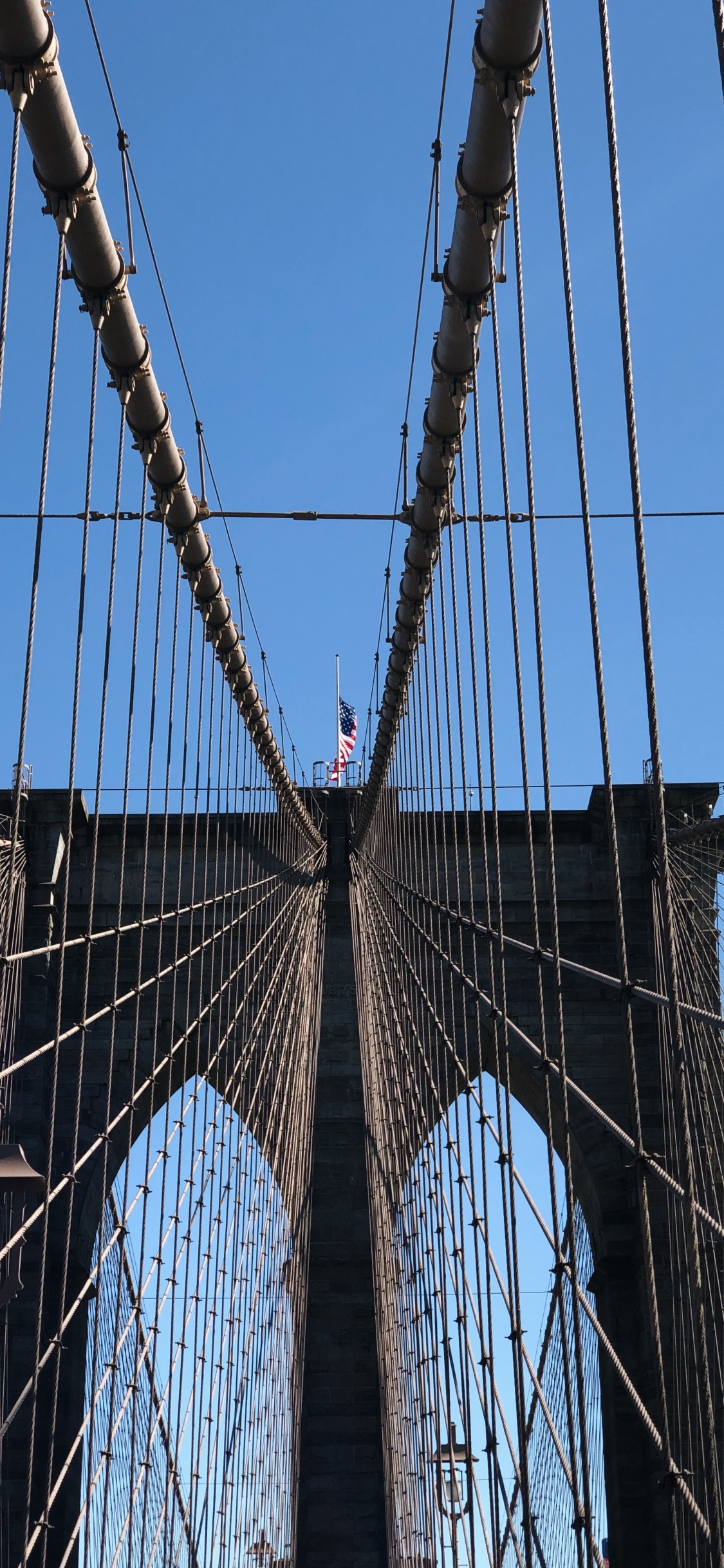 Обои Нью-Йорк, Бруклинский мост, вантовый мост, подвесной мост, extradosed мост в разрешении 1125x2436