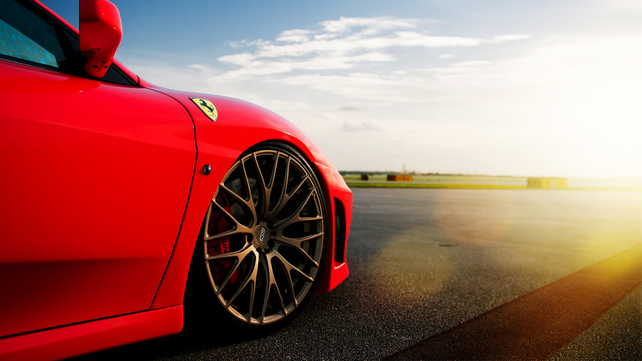 Обои Феррари f430, спорткар, авто, колесо, Литые диски в разрешении 2560x1440