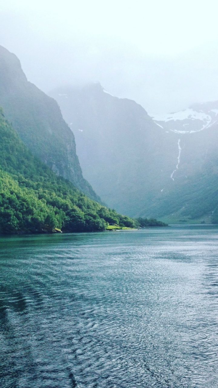 Обои природа, фьорд, нагорье, природный заповедник, гидроресурсы в разрешении 720x1280