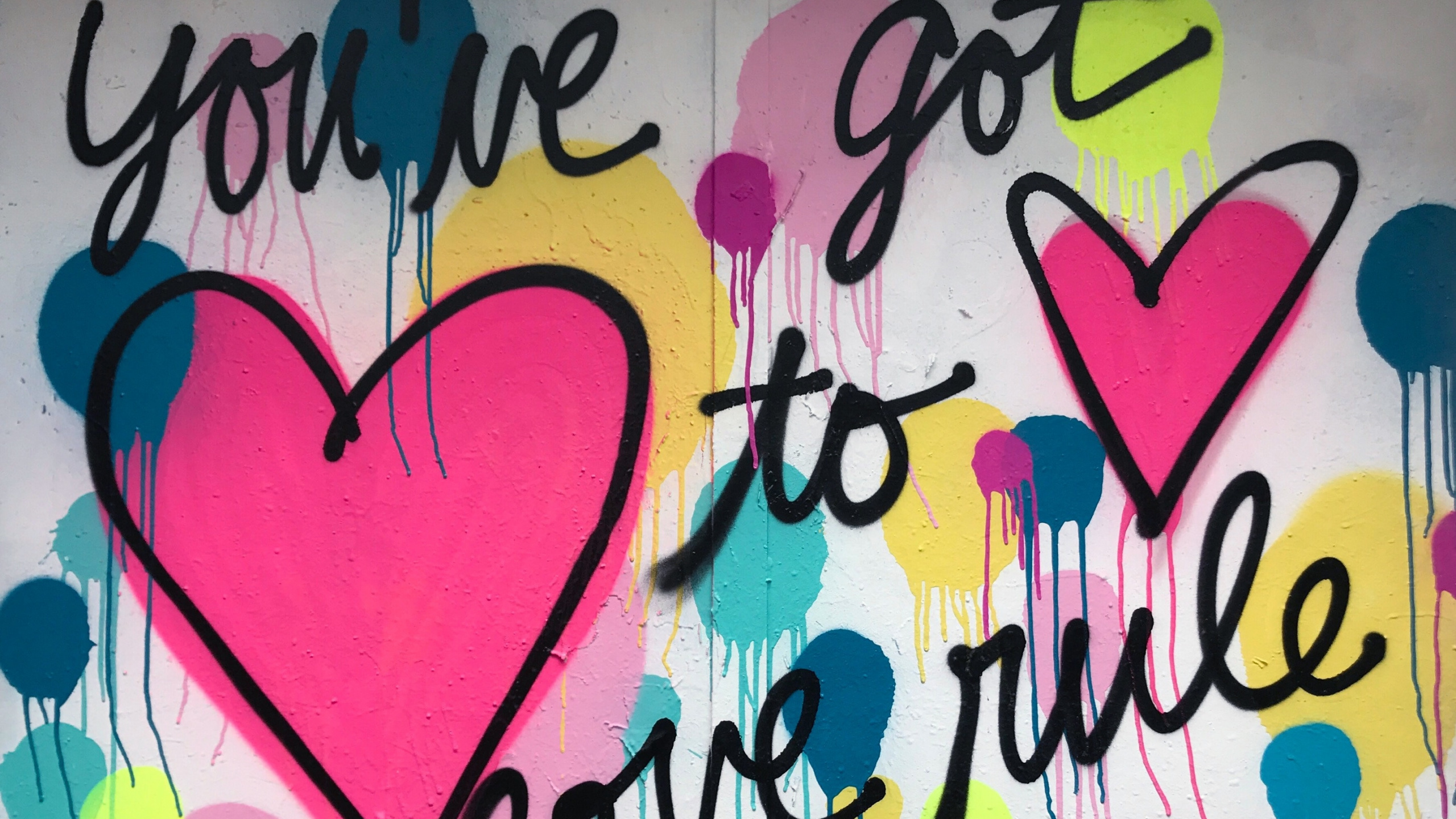 Обои граффити, рисование, уличное искусство, графический дизайн, текст в разрешении 2560x1440
