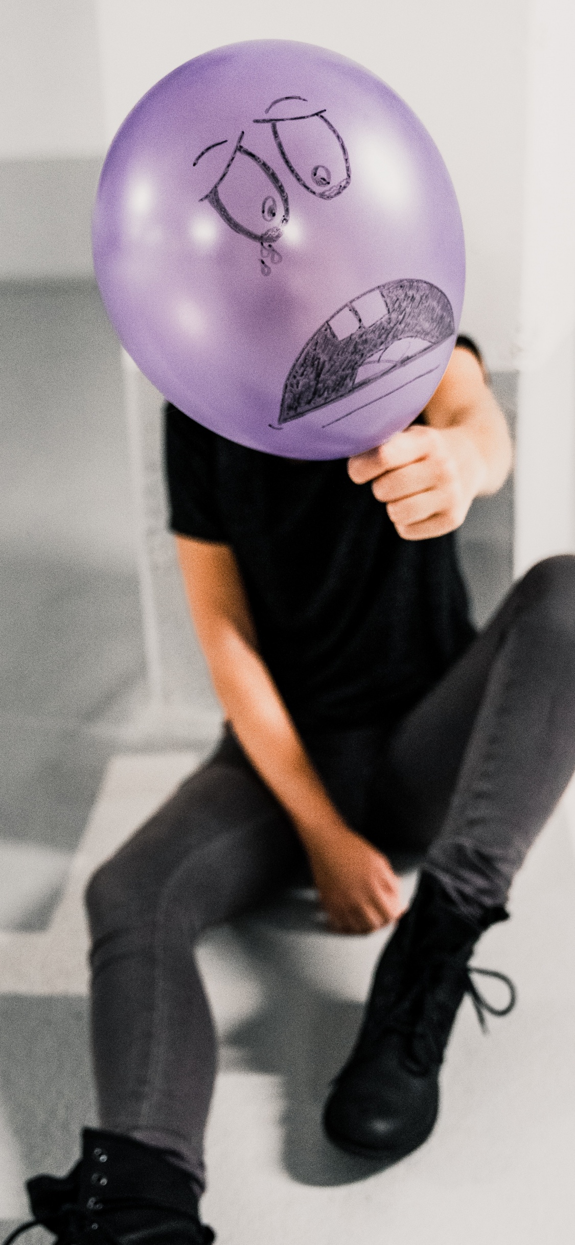 Обои пурпур, шлем, Фиолетовый, розовый, фэшн в разрешении 1125x2436