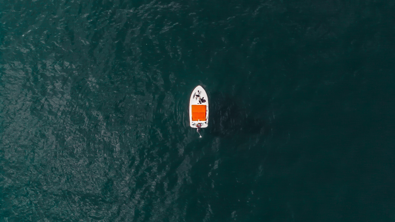 Обои ветровая волна, жизнь, море, волна, вода в разрешении 1366x768