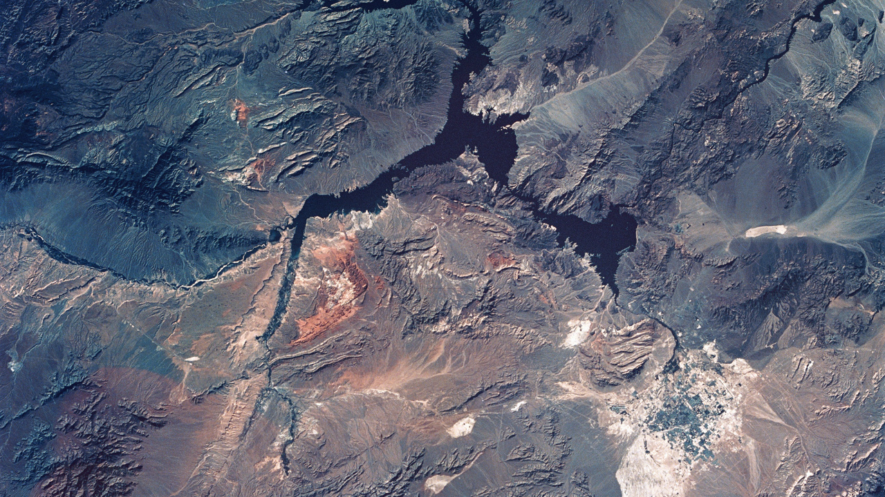 Обои земля, почва, вода, мир, жидкость в разрешении 1280x720