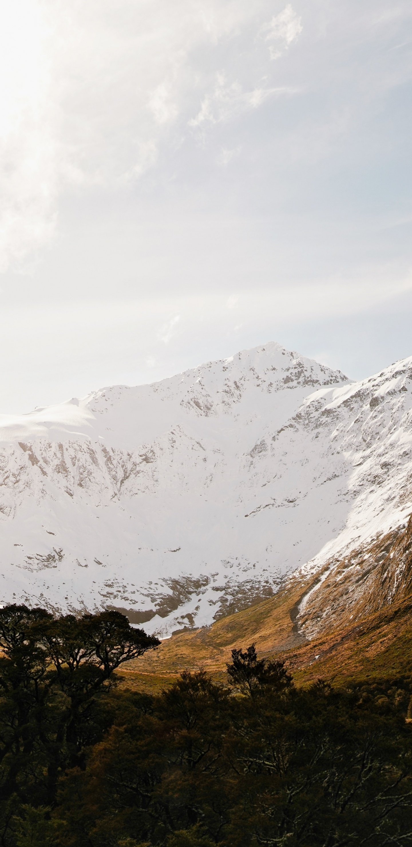 Обои небо, дикая местность, нагорье, природный ландшафт, Долина в разрешении 1440x2960