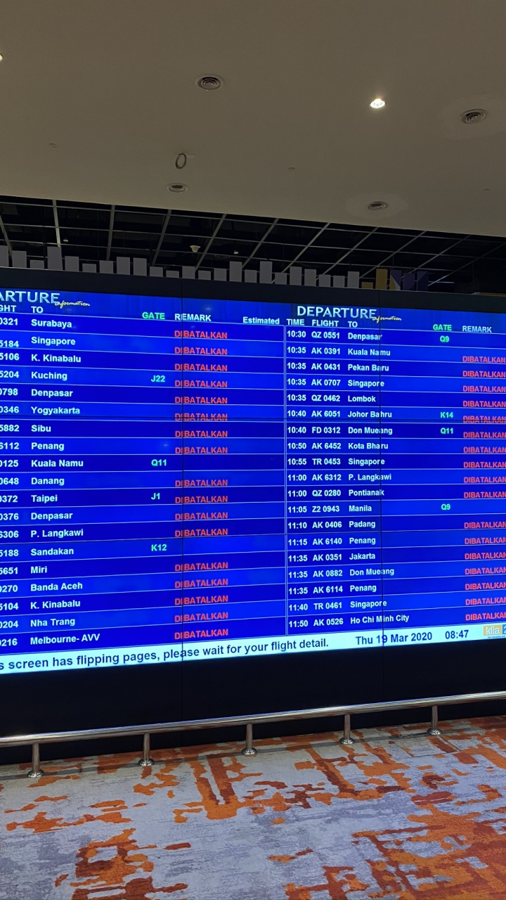 Обои аэропорт, COVID-19, аэропорт Suvarnabhumi, свет, электронное устройство в разрешении 720x1280