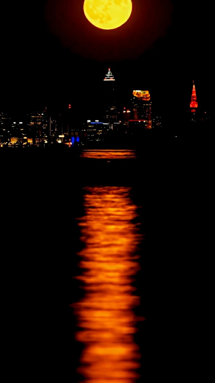 Обои ночь, вода, гидроресурсы, жидкий, свет в разрешении 720x1280