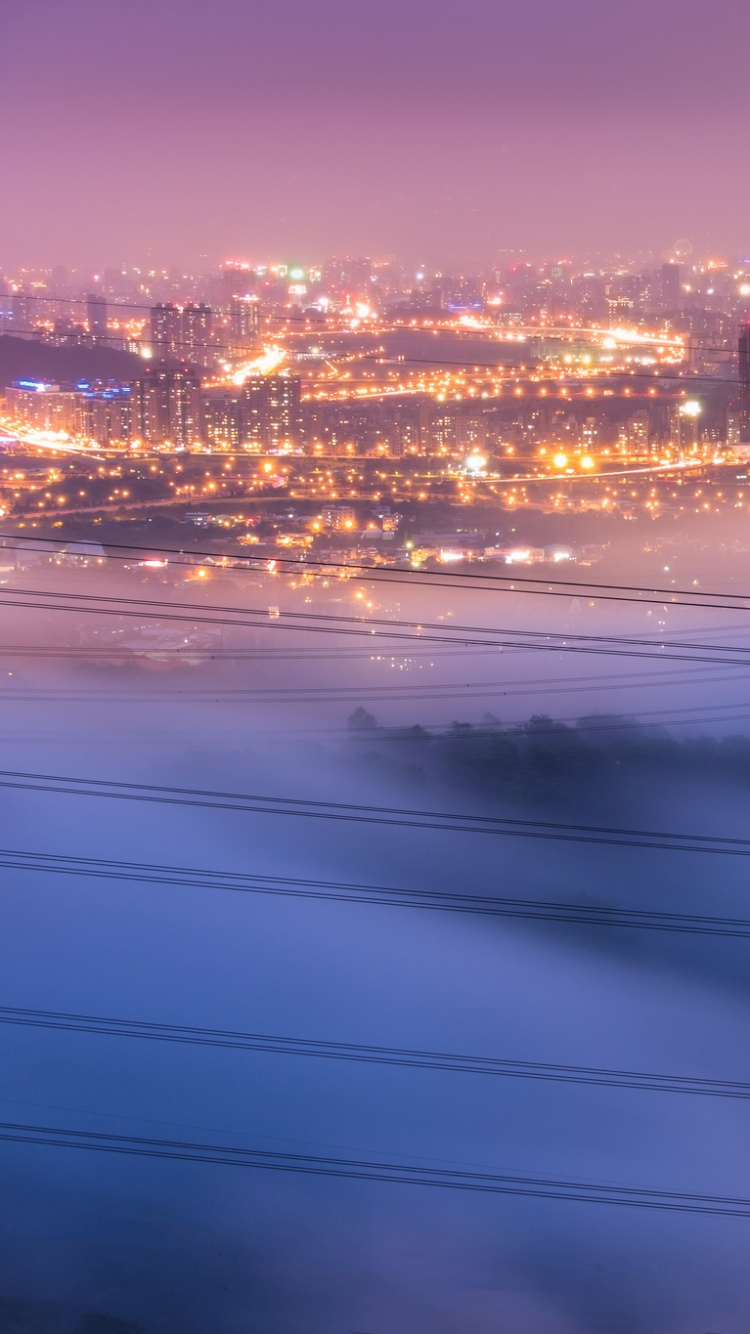 Обои дымка, город, городской пейзаж, горизонт, туман в разрешении 750x1334