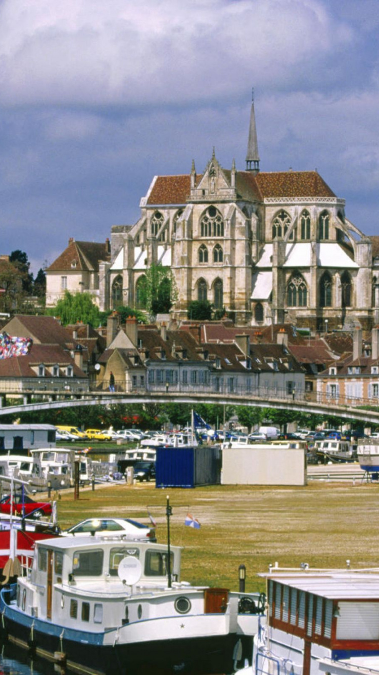 Обои кафедральный собор Осера, перевозка воды, водный путь, канал, реки в разрешении 750x1334