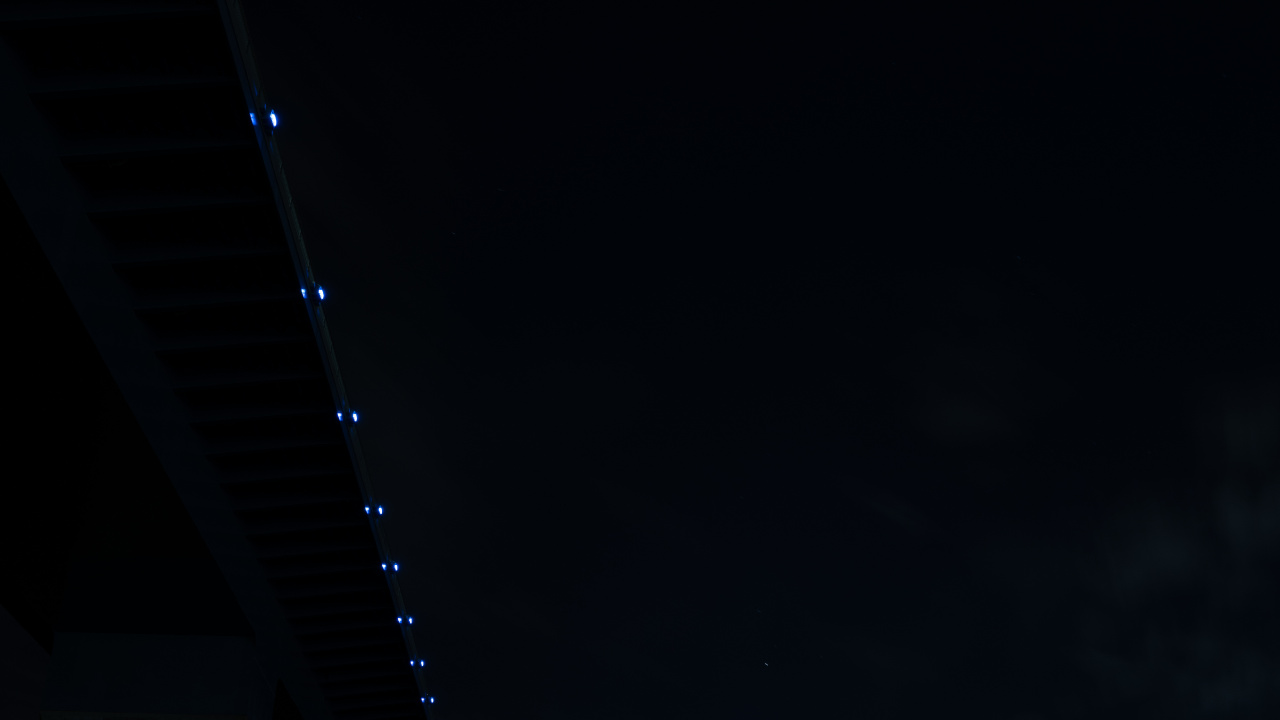 Обои свет, вода, полночь, темнота, черный в разрешении 1280x720