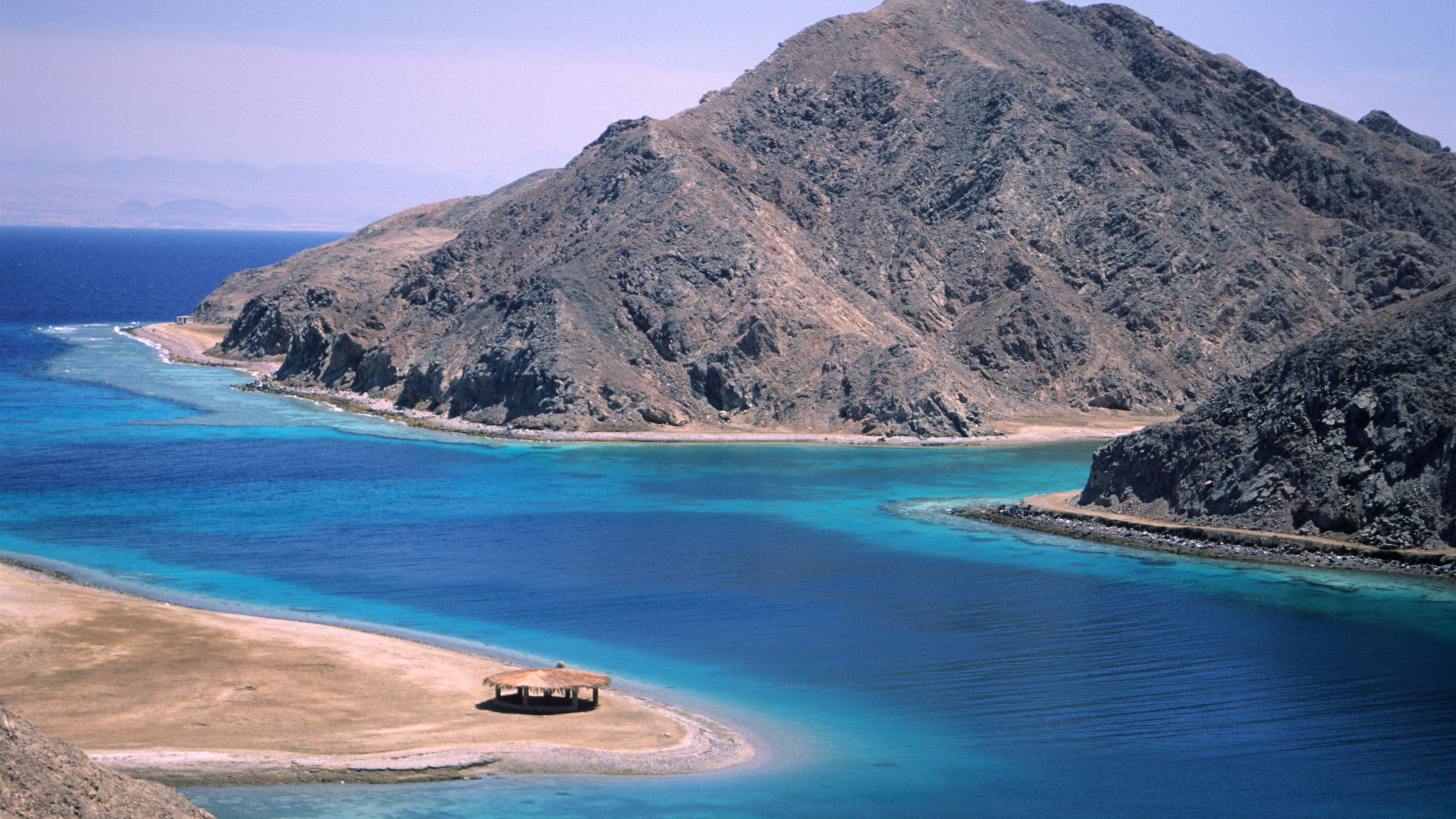 Обои залив фьорда, Табы, Наама Бэй, Синайский Полуостров, залив в разрешении 2560x1440
