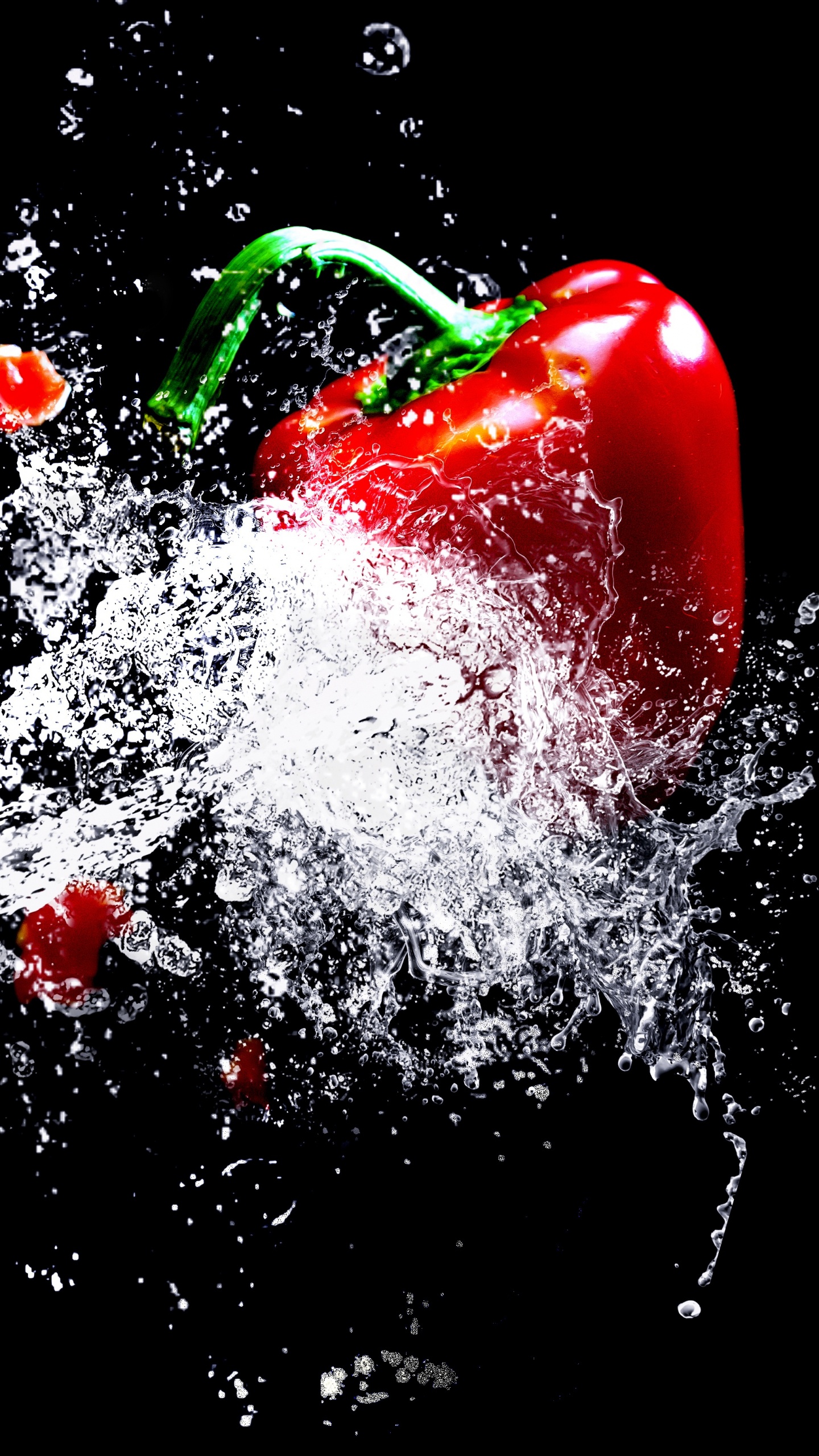 Обои овощ, чилийский перец, фрукты, вода, красный цвет в разрешении 1440x2560
