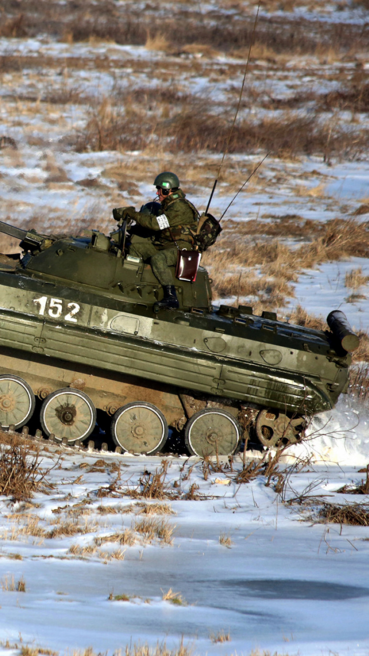 Обои бак, военная организация, моторный транспорт, танк, боевая машина в разрешении 750x1334