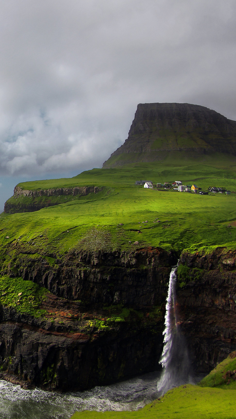 Обои природа, побережье, обрыв, море, прибрежные и океанические рельефы в разрешении 750x1334