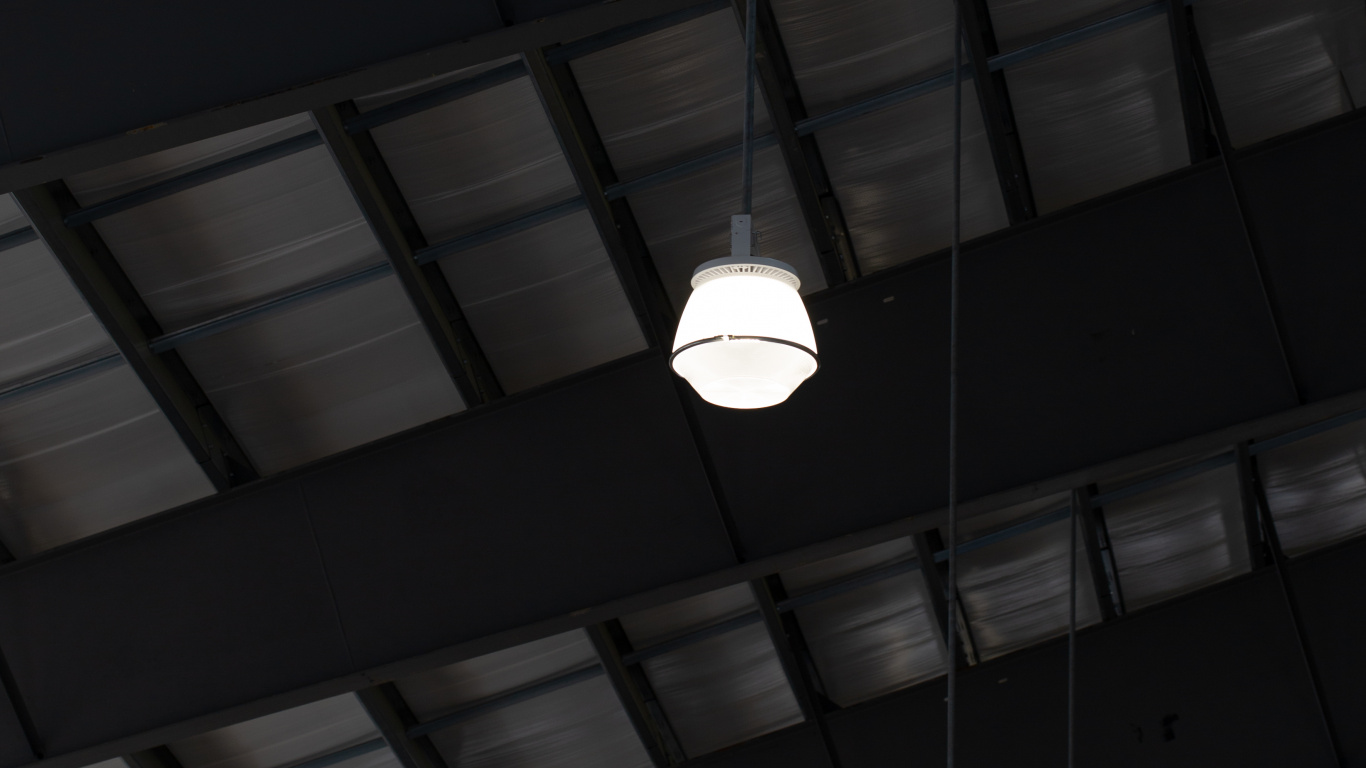 Обои свет, материальное свойство, осветительная арматура, освещение, потолок в разрешении 1366x768