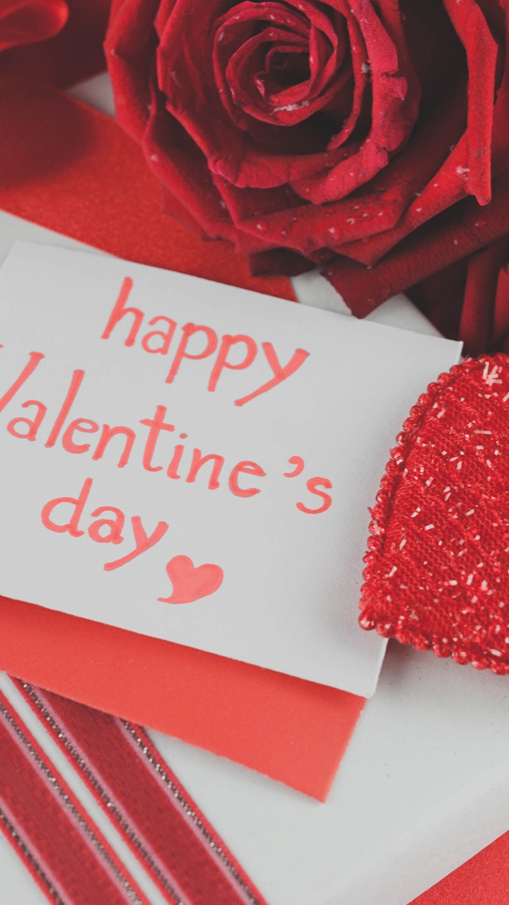 Обои День Святого Валентина, подарок, 14 февраля, красный цвет, сердце в разрешении 720x1280