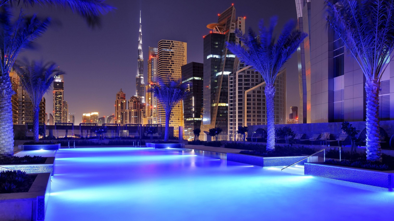 Обои Отель JW Марриотт Маркис Дубай, Марриот Интернэшнл, плавательный бассейн, синий, город в разрешении 1280x720
