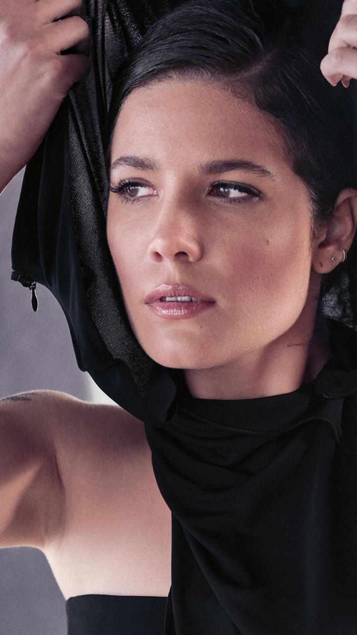 Обои Хэлси, волосы, лицо, красота, рука в разрешении 720x1280