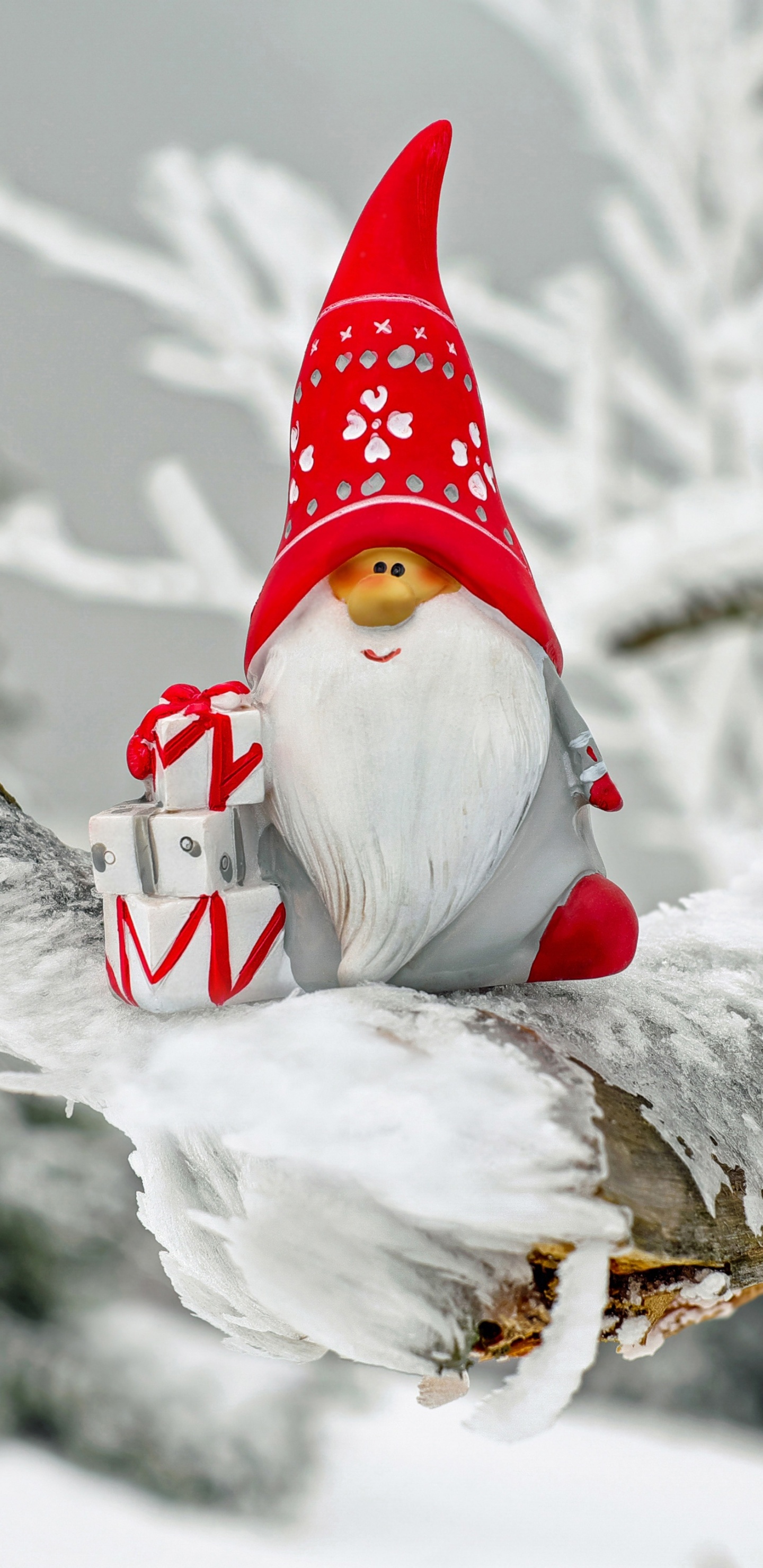 Обои Санта-Клаус, Рождественский день, зима, снег, замораживание в разрешении 1440x2960