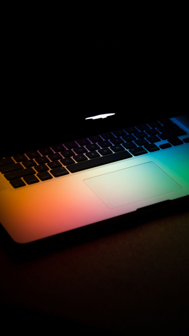 Обои apple, свет, технологии, macbook, пробел в разрешении 750x1334