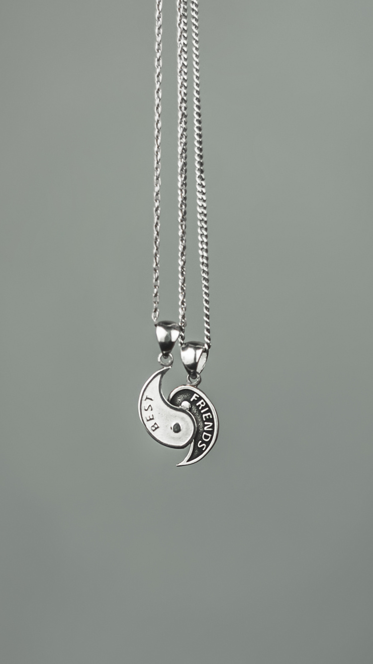 Обои ювелирные изделия, модный аксессуар, ожерелье, цепь, кулон в разрешении 750x1334