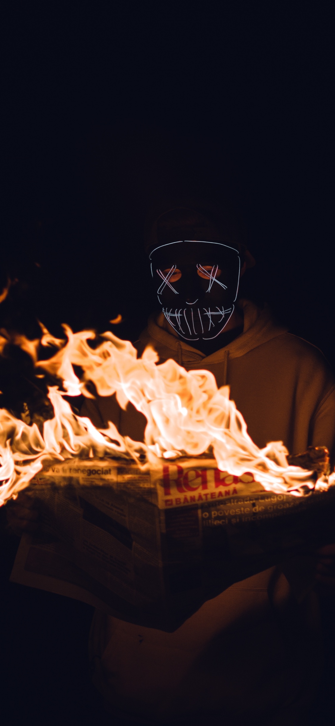 Обои огонь, тепло, свет, пламя, видео в разрешении 1125x2436