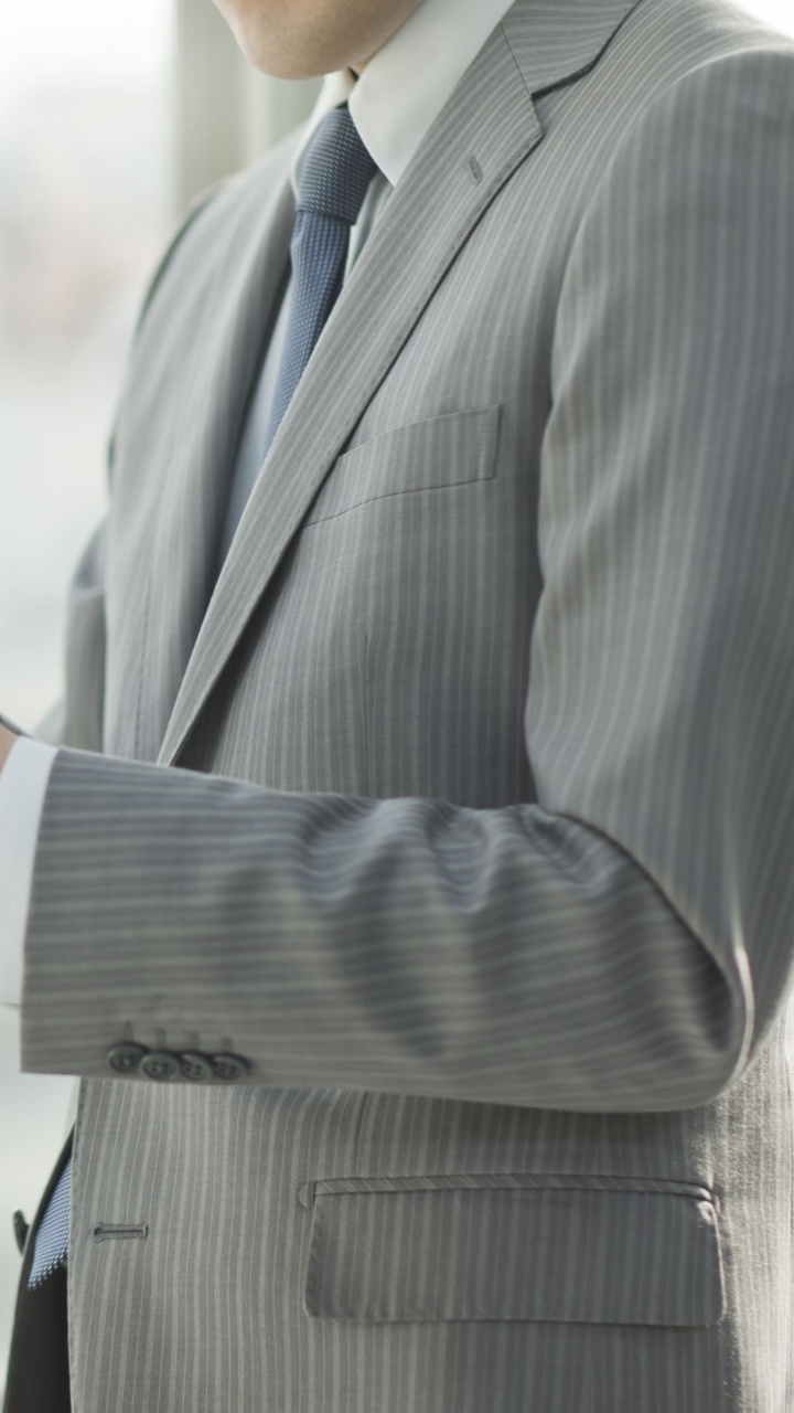 Обои бизнес, технологии, Железный человек, коммуникация, стояние в разрешении 720x1280