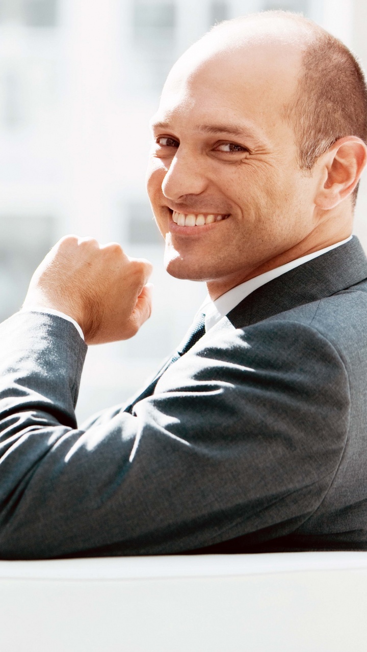 Обои бизнес, технологии, электронное устройство, человек, работа в разрешении 720x1280