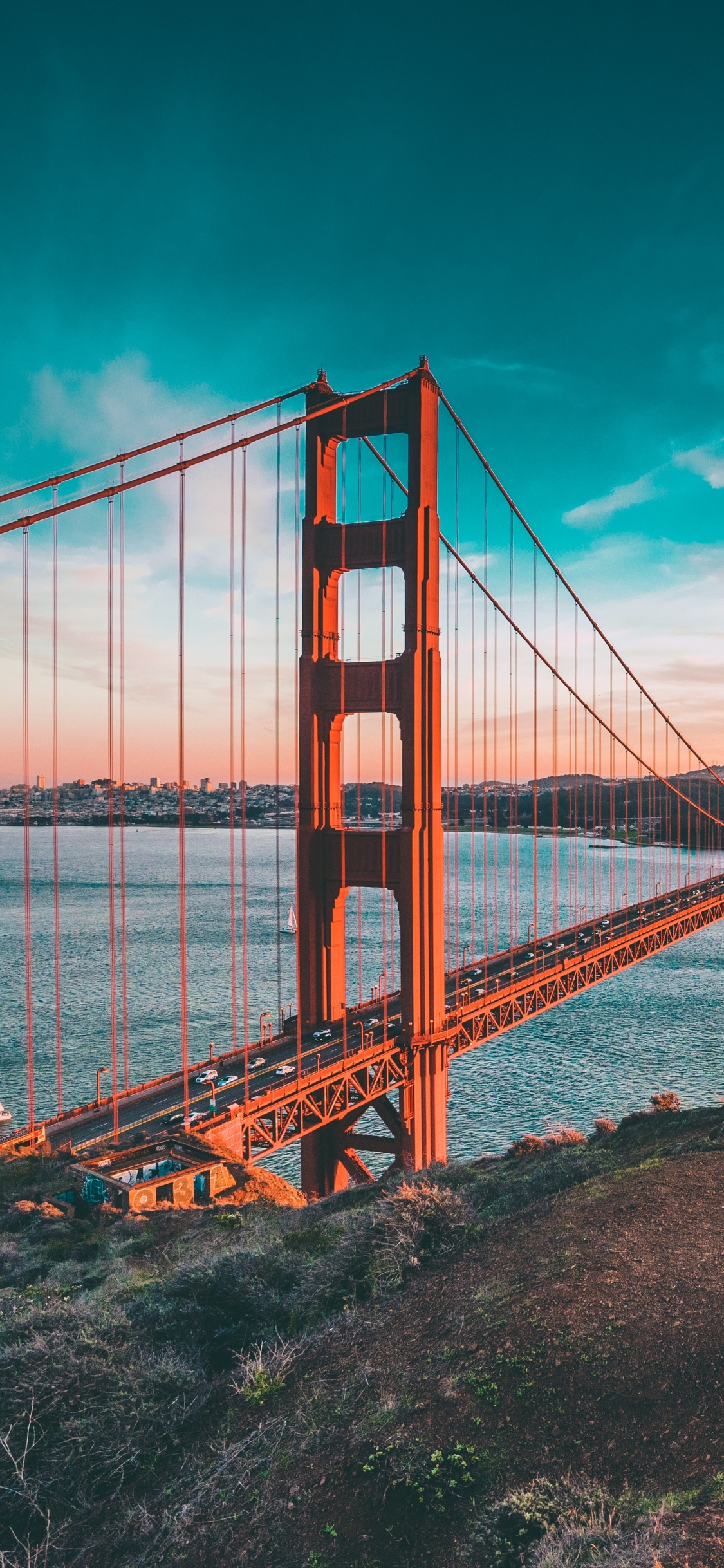 Обои мост, вода, подвесной мост, море, горизонт в разрешении 1125x2436