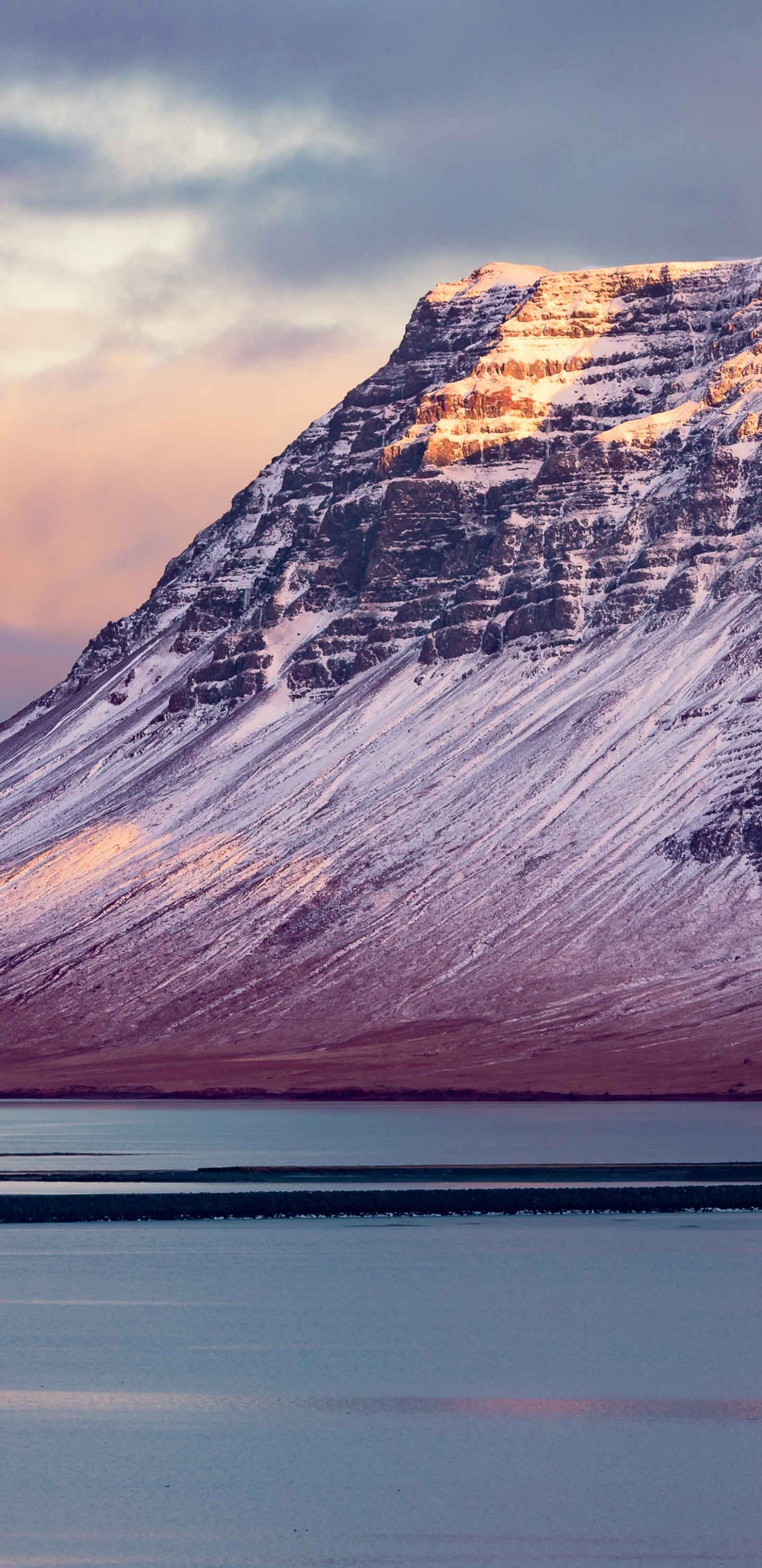 Обои фьорд, гора, горный рельеф, природный ландшафт, облако в разрешении 1440x2960
