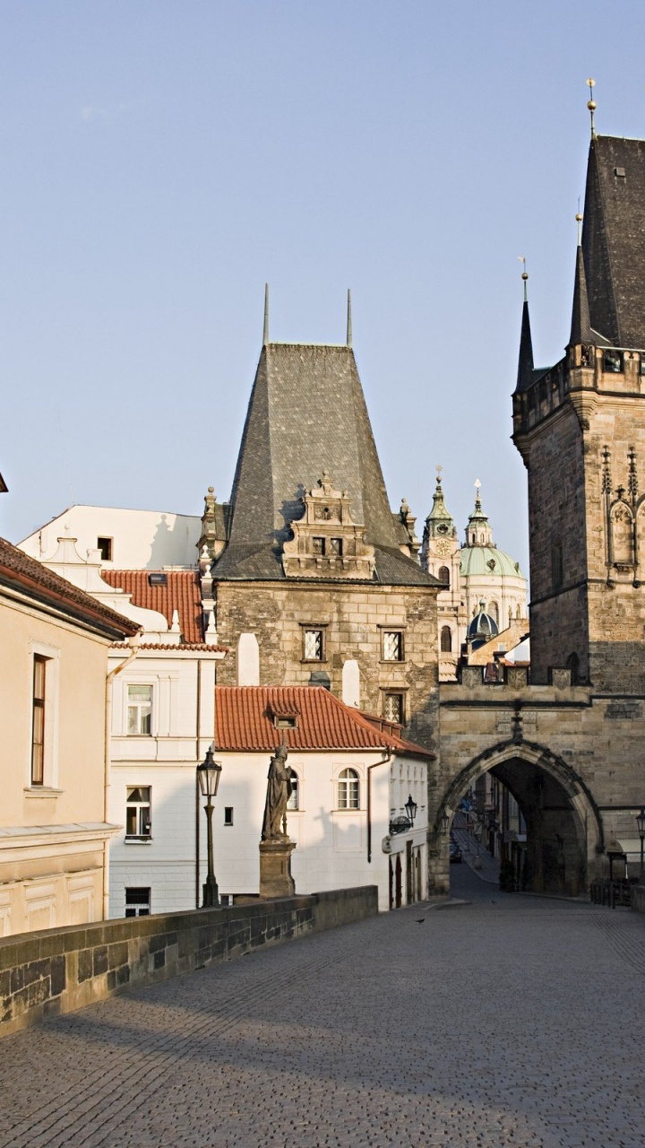 Обои Карлов мост, городок, средневековая архитектура, здание, город в разрешении 720x1280