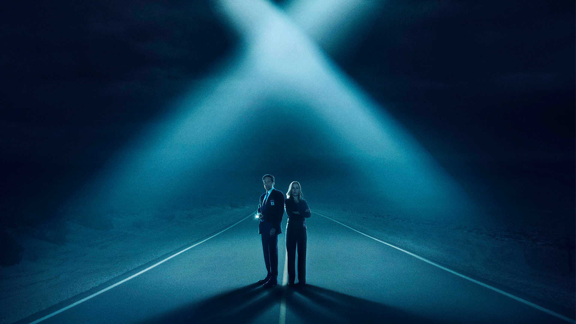 Обои Фокс Малдер, Дана Скалли, синий, свет, темнота в разрешении 1920x1080