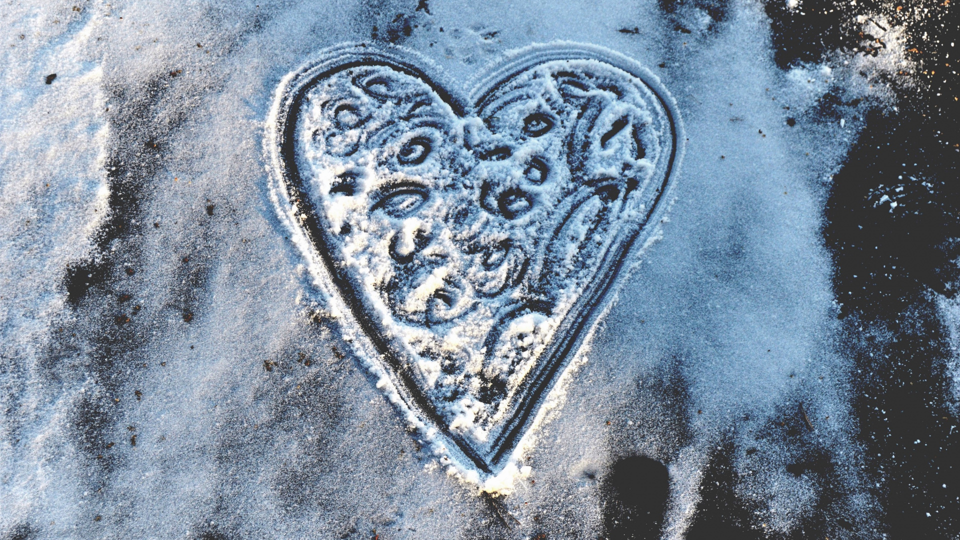 Обои сердце, орган, зима, снег, замораживание в разрешении 1920x1080