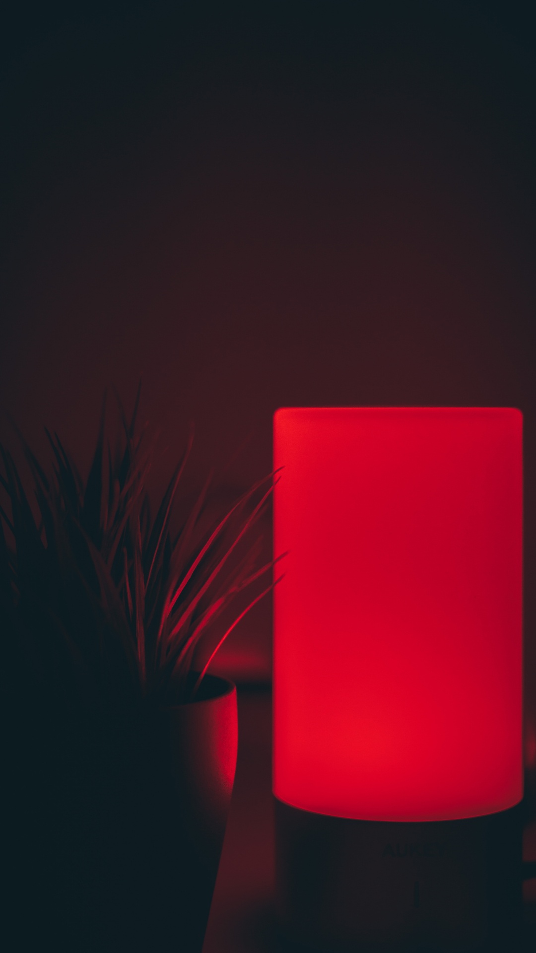 Обои свет, красный цвет, освещение, комната, материальное свойство в разрешении 1080x1920