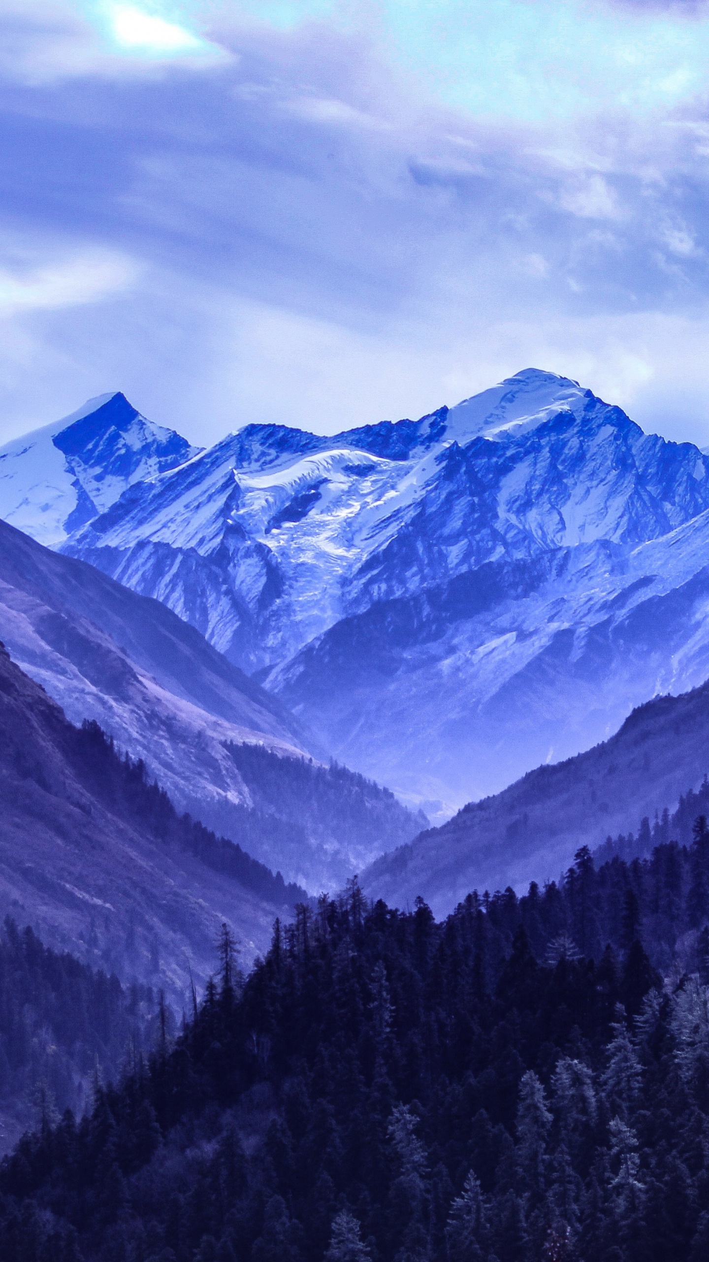 Обои гора, горный хребет, горный рельеф, нагорье, природа в разрешении 1440x2560